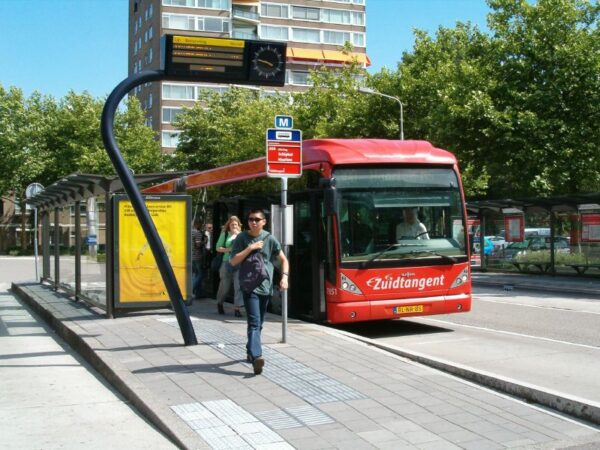 Zuidtangent-bus op Amstelveen Busstation.